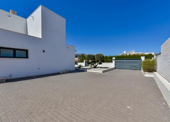 Guzman - Piacere Villa Calp