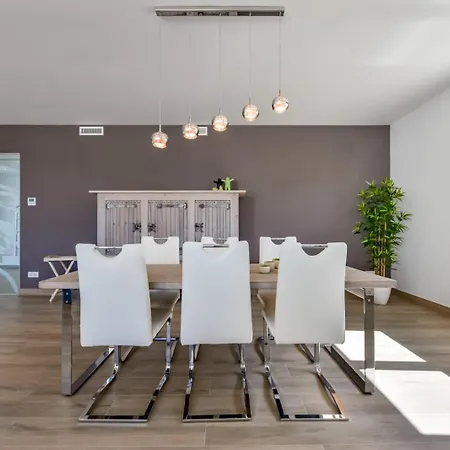 Βίλα Guzman - Piacere