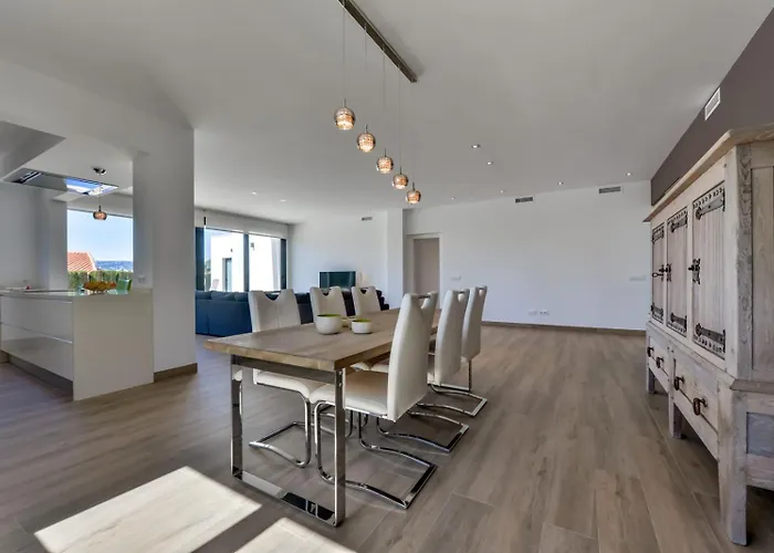 Villa Guzman - Piacere *