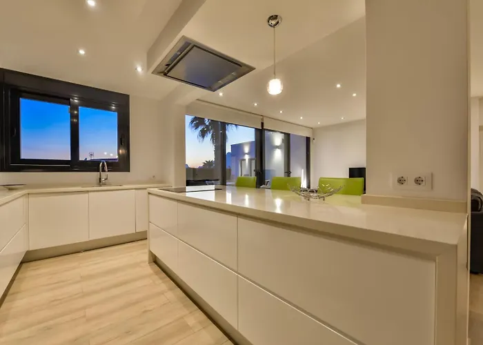 Guzman - Piacere Villa *